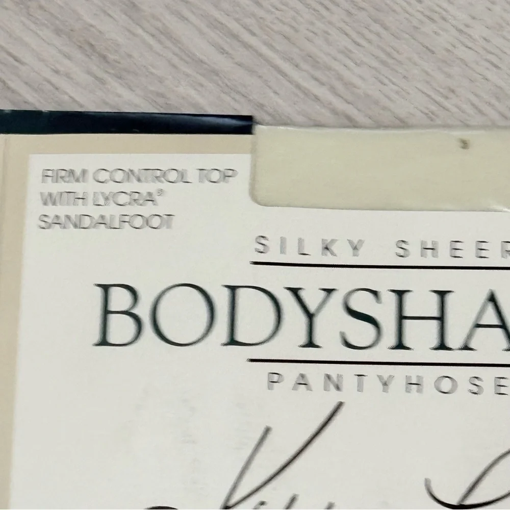 Bodyshaper Kathie Lee Silky Sheer Bodyshaper Pantyhose Ivory Small/Medium
